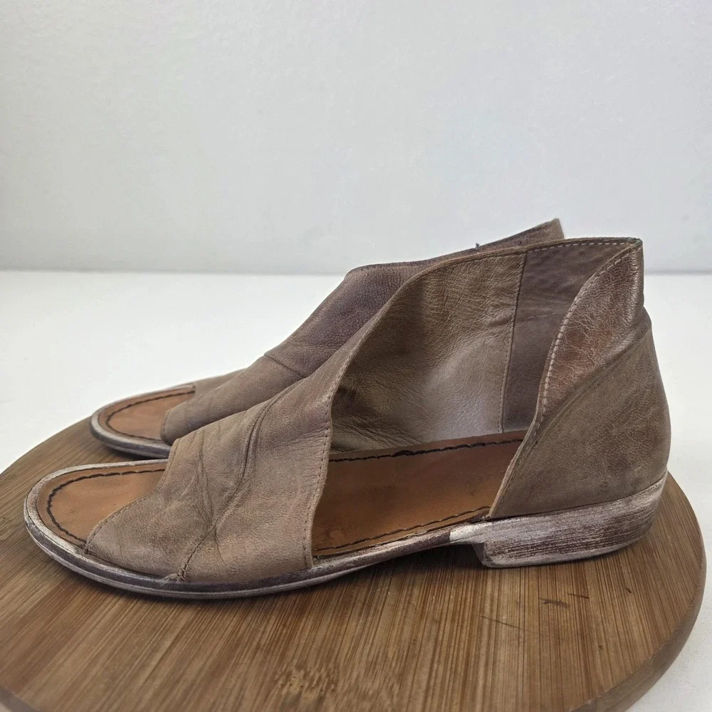 Free People Sandals Womens Size 9 Brown Leather Slip On Open Toe Low Block Heel